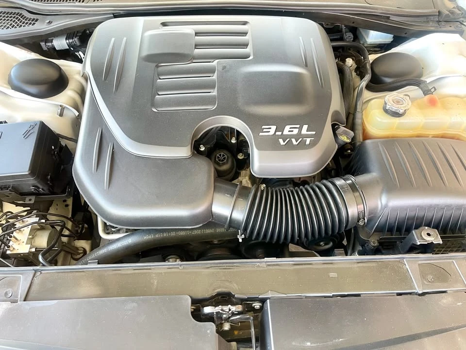 2018 Dodge Challenger 3rd Gen - Image 10 of 12