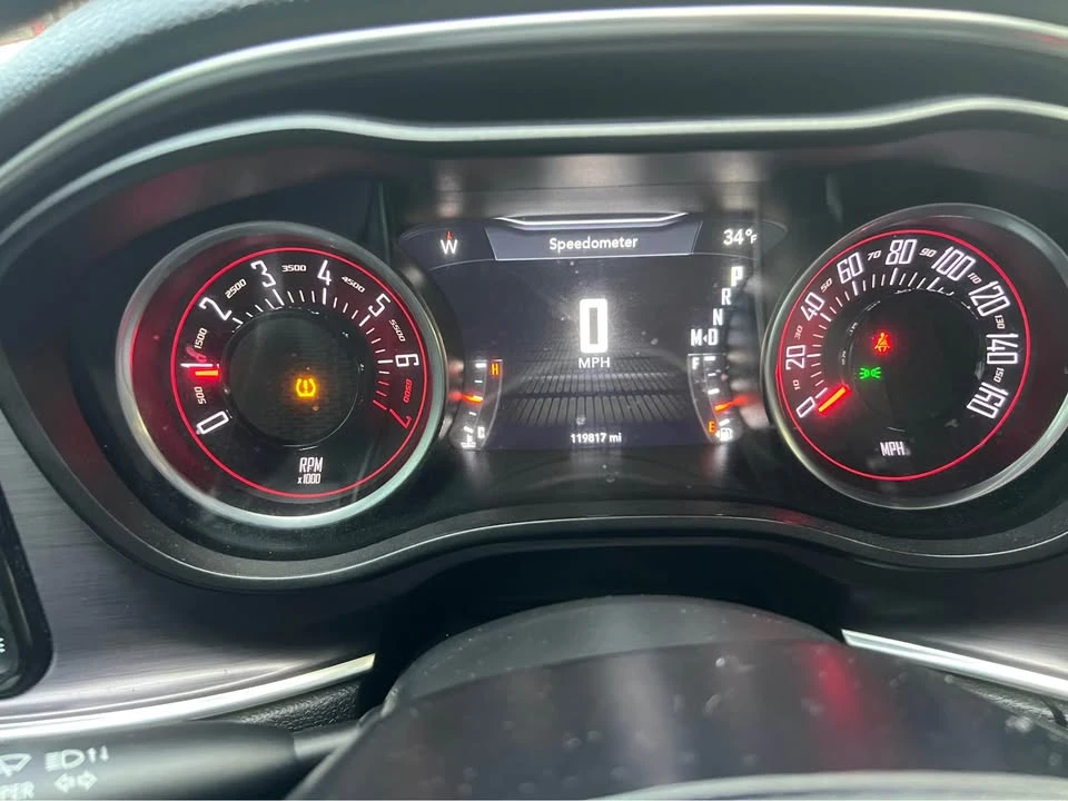 2018 Dodge Challenger 3rd Gen - Image 9 of 11