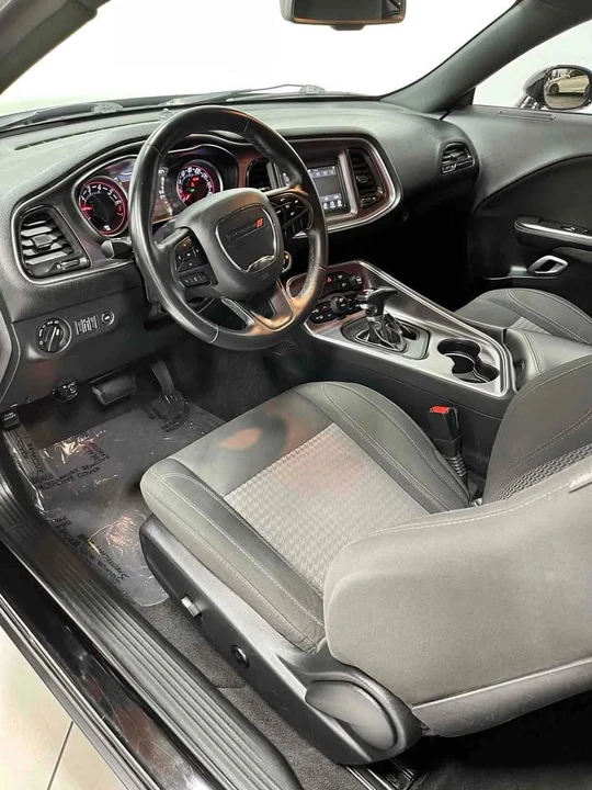 2018 Dodge Challenger 3rd Gen - Image 2 of 5
