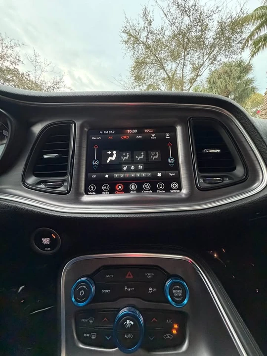 2018 Dodge Challenger 3rd Gen - Image 16 of 20