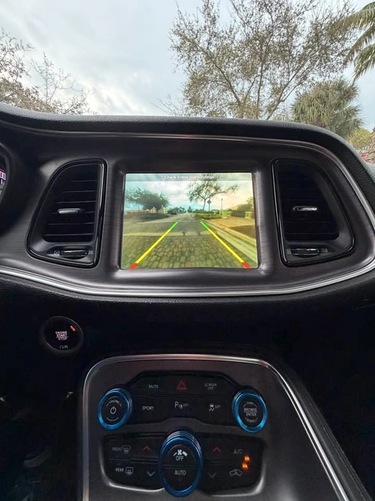 2018 Dodge Challenger 3rd Gen - Image 17 of 20
