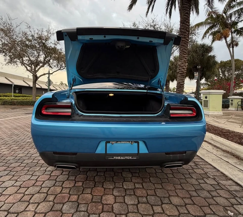 2018 Dodge Challenger 3rd Gen - Image 5 of 20