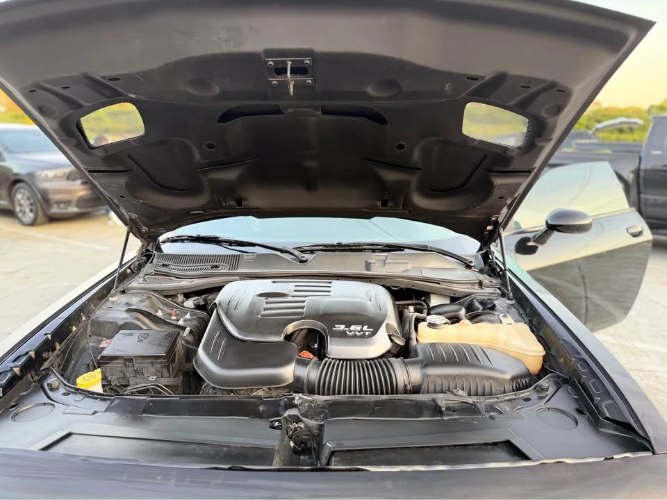 2018 Dodge Challenger - Image 9 of 20