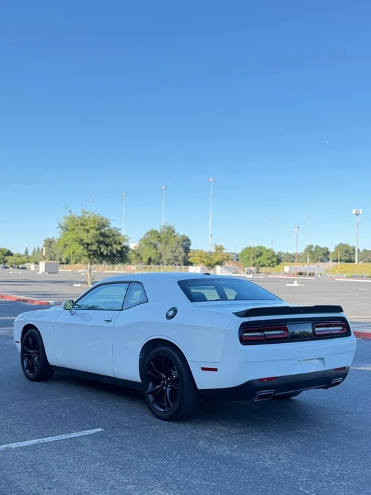2018 Dodge Challenger 3rd Gen - Image 6 of 13