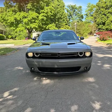 2018 Dodge Challenger SXT Plus