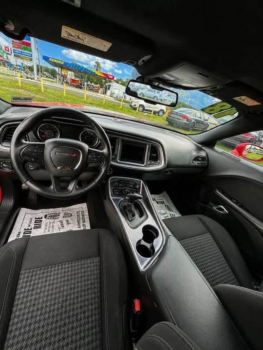2018 Dodge Challenger 3rd Gen - Image 10 of 11