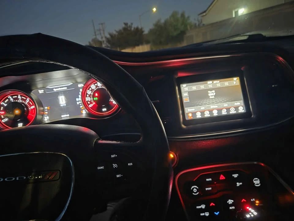 2018 Dodge Challenger 3rd Gen - Image 9 of 18