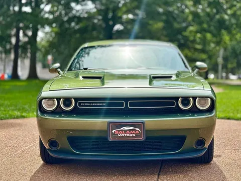 2018 Dodge Challenger SXT Plus Coupe 2D