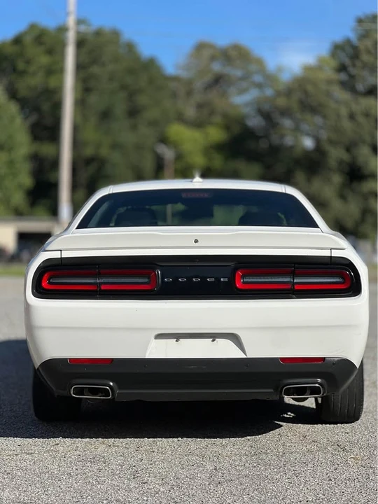 2018 Dodge Challenger 3rd Gen - Image 5 of 16
