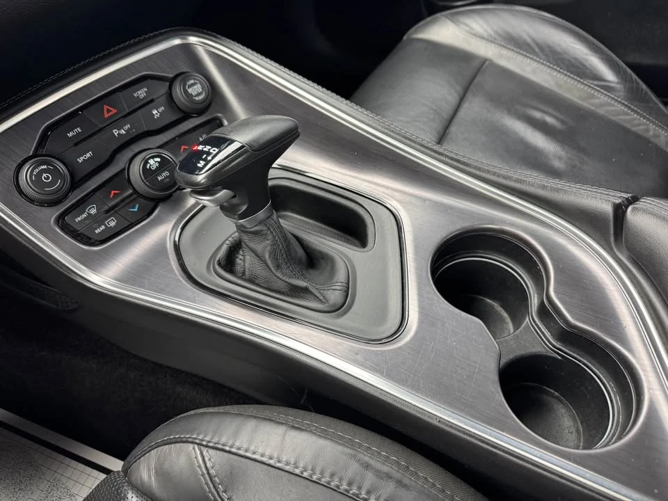 2018 Dodge Challenger 3rd Gen - Image 9 of 17