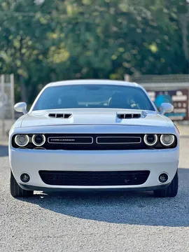 2018 Dodge Challenger SXT Plus