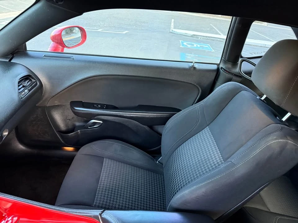 2018 Dodge Challenger 3rd Gen - Image 6 of 12
