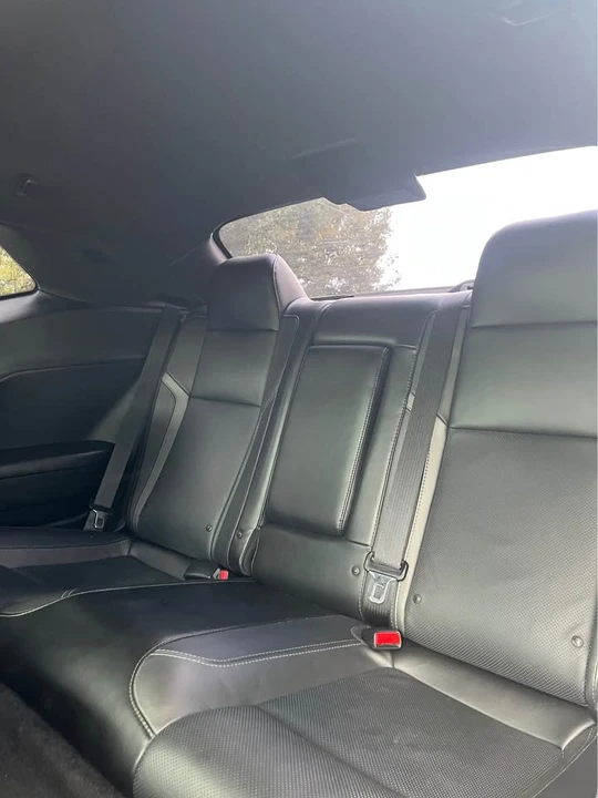 2018 Dodge Challenger 3rd Gen - Image 15 of 17