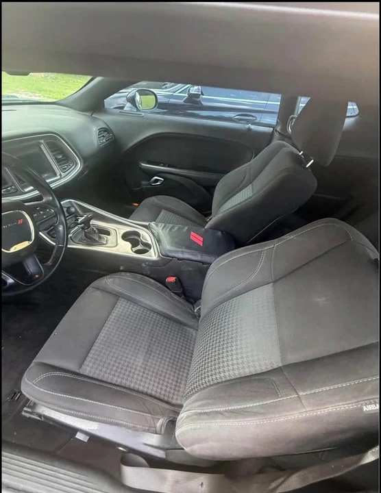 2018 Dodge Challenger 3rd Gen - Image 10 of 15
