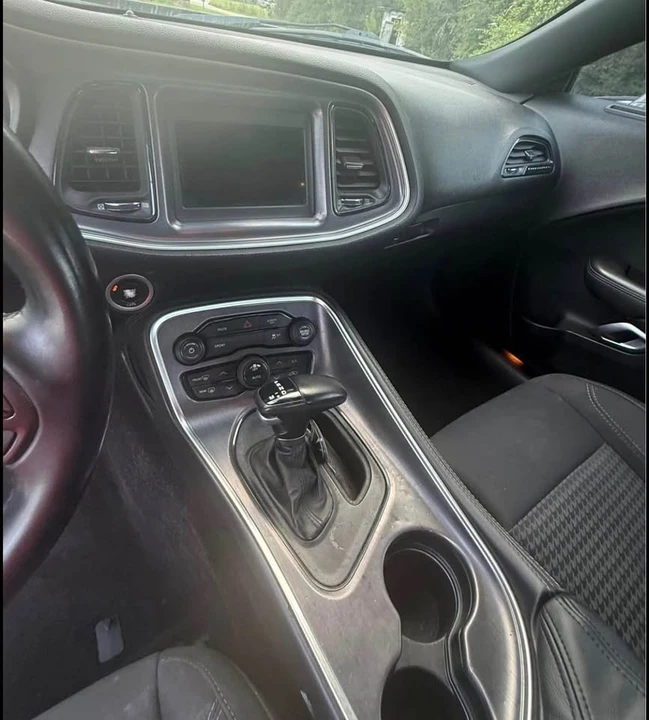 2018 Dodge Challenger 3rd Gen - Image 12 of 15