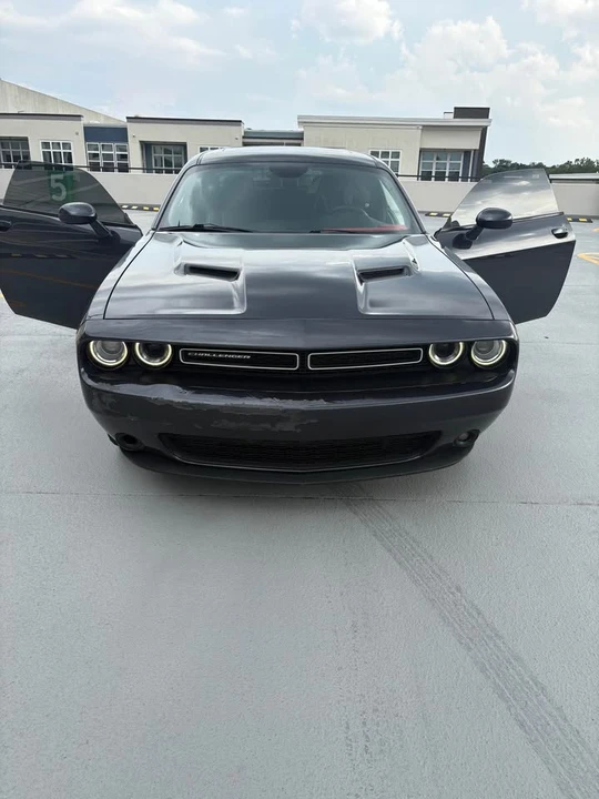 2018 Dodge Challenger 3rd Gen - Image 2 of 8