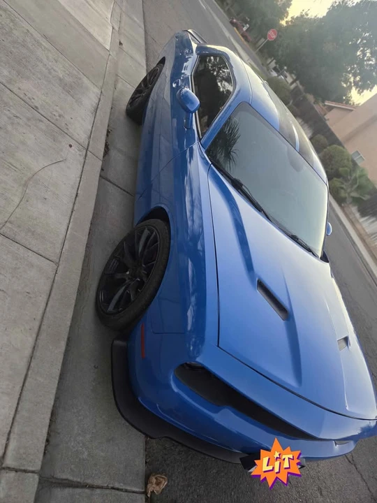 2018 Dodge Challenger 3rd Gen - Image 2 of 15