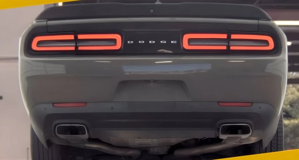 2018 Dodge Challenger 3rd Gen - Image 7 of 15