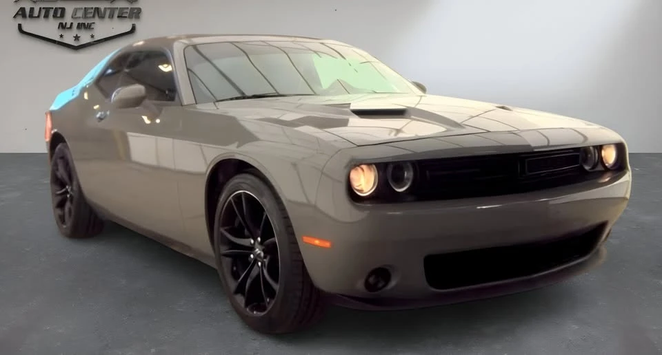 2018 Dodge Challenger 3rd Gen - Image 2 of 15