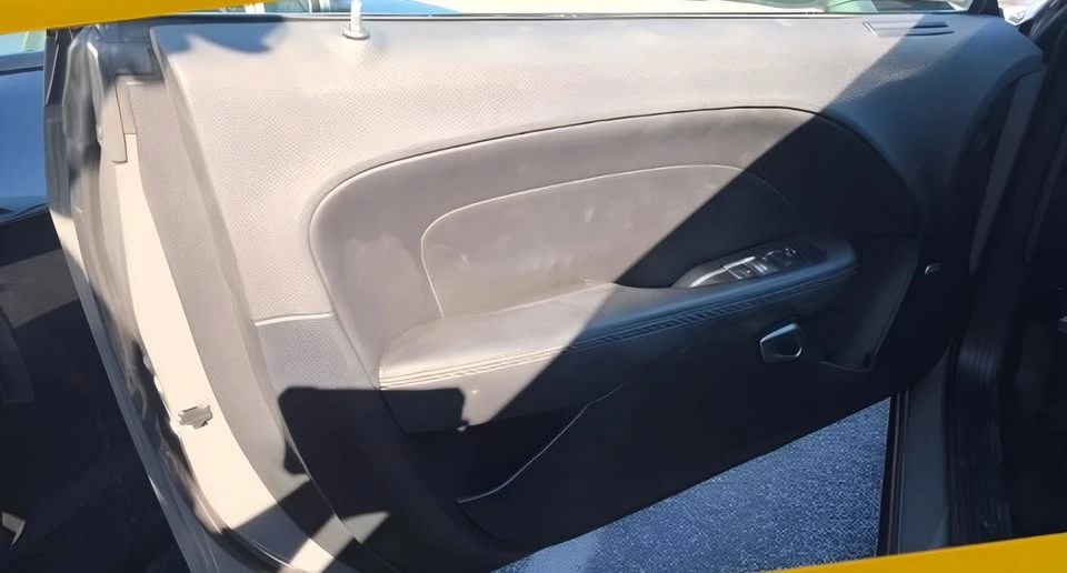2018 Dodge Challenger 3rd Gen - Image 14 of 15