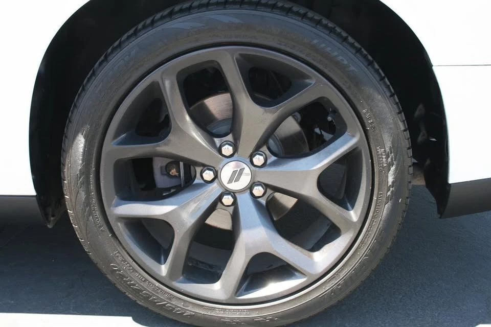 2018 Dodge Challenger 3rd Gen - Image 16 of 20