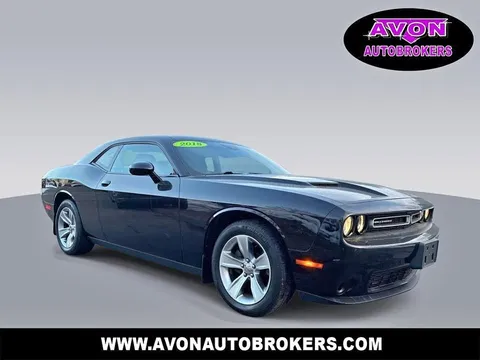 2018 Dodge Challenger SXT RWD