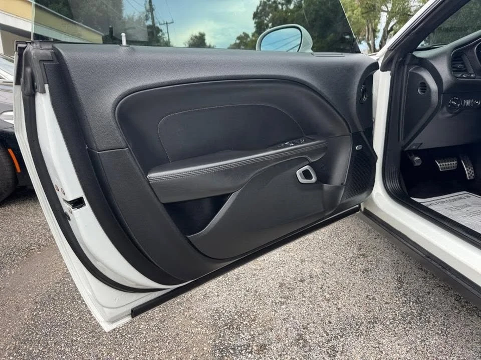 2018 Dodge Challenger 3rd Gen - Image 15 of 20
