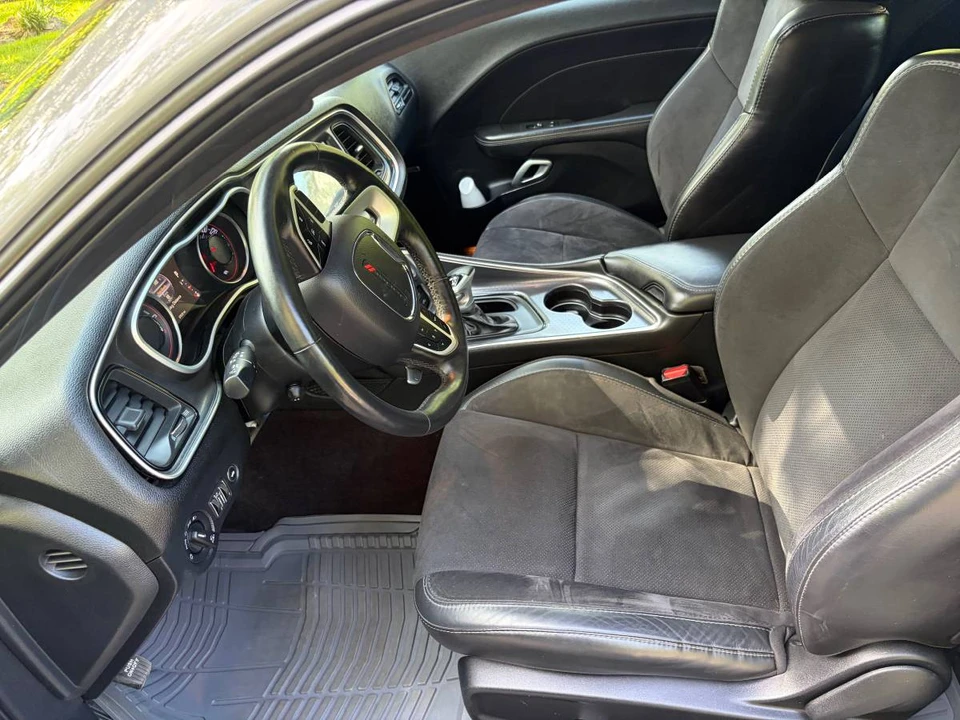 2018 Dodge Challenger 3rd Gen - Image 15 of 20