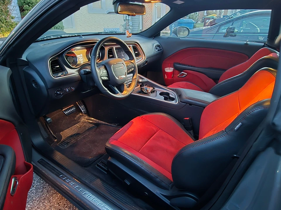 2018 Dodge Challenger SRT8 & 392 3rd Gen - Image 10 of 14
