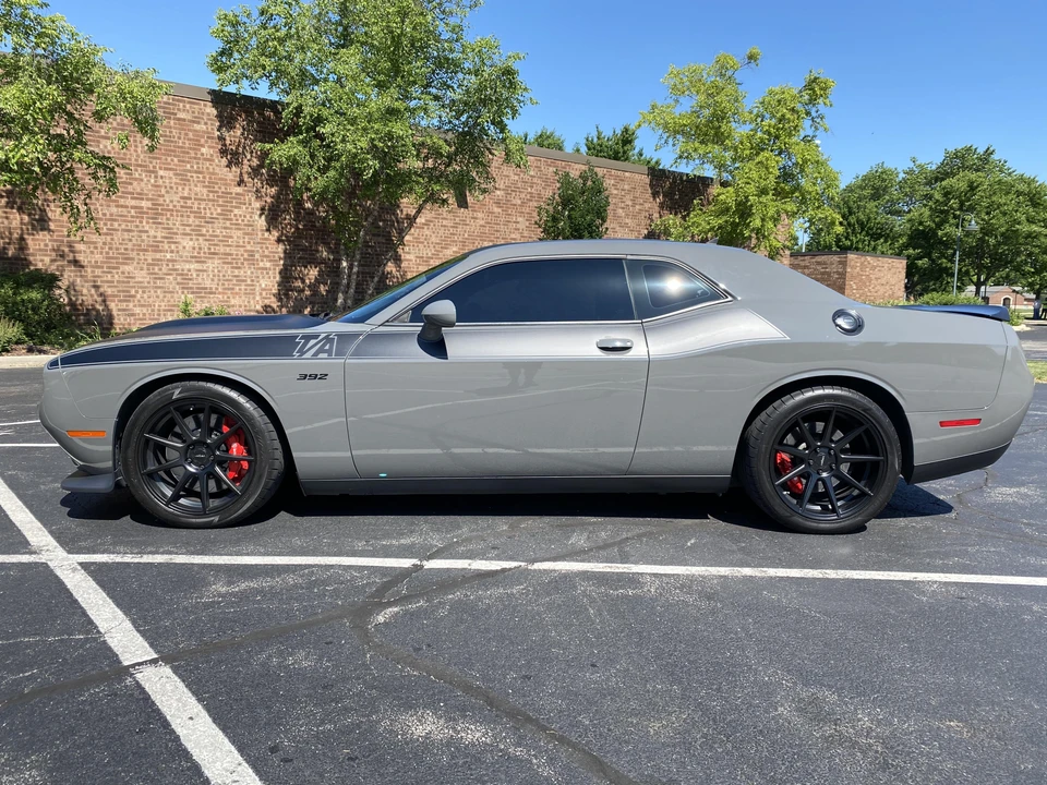 2018 Dodge Challenger SRT8 & 392 3rd Gen - Image 5 of 31