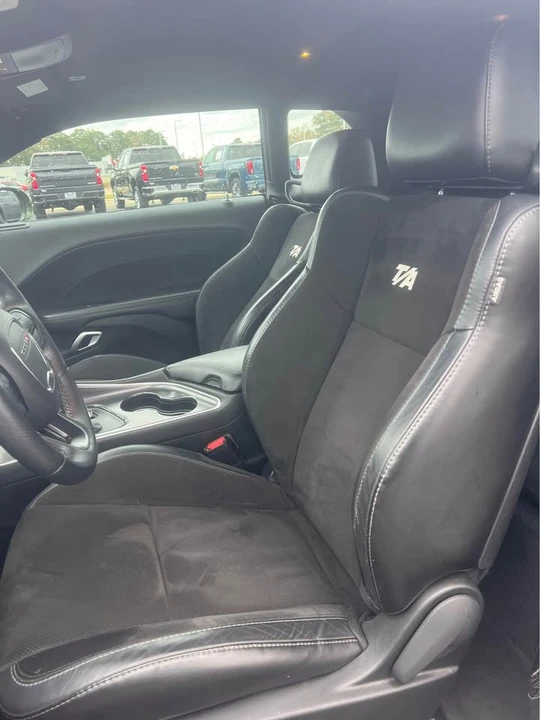 2018 Dodge Challenger SRT8 & 392 3rd Gen - Image 13 of 14