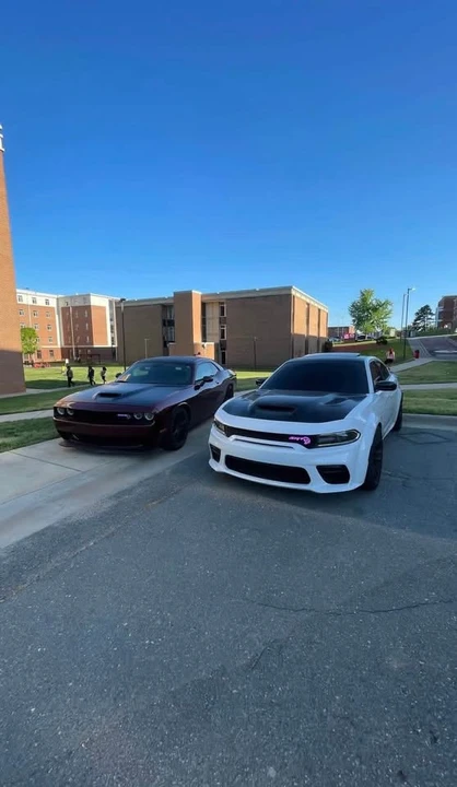 2018 Dodge Challenger SRT8 & 392 3rd Gen - Image 3 of 4