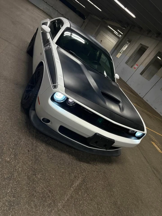 2018 Dodge Challenger SRT8 & 392 3rd Gen - Image 5 of 20