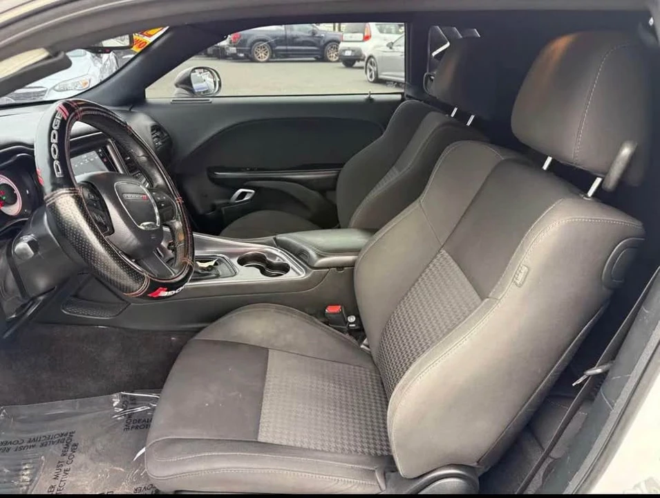 2018 Dodge Challenger SRT8 & 392 3rd Gen - Image 7 of 10