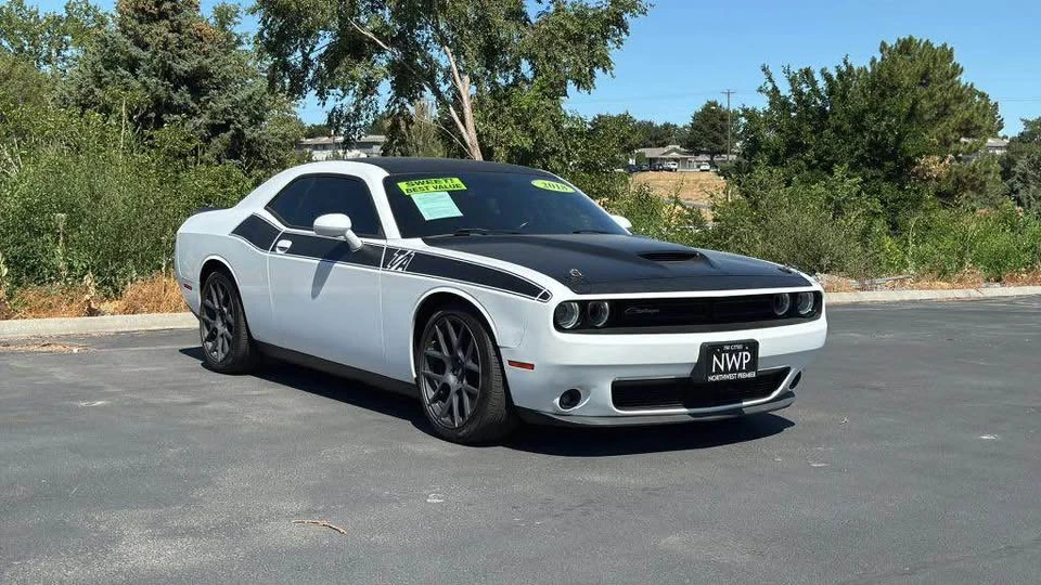 2018 Dodge Challenger 3rd Gen - Image 3 of 17