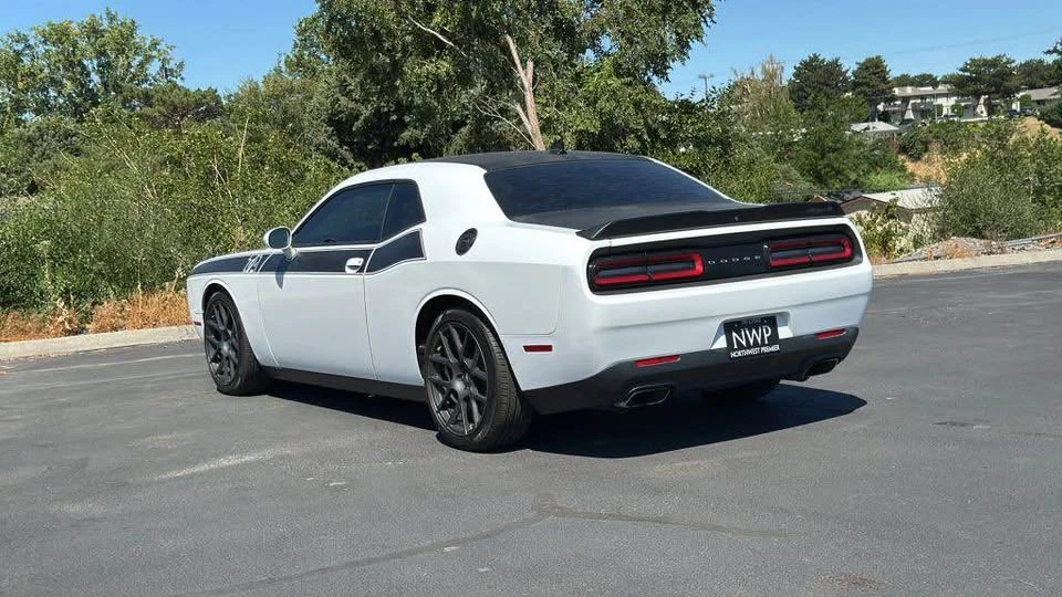 2018 Dodge Challenger 3rd Gen - Image 5 of 17