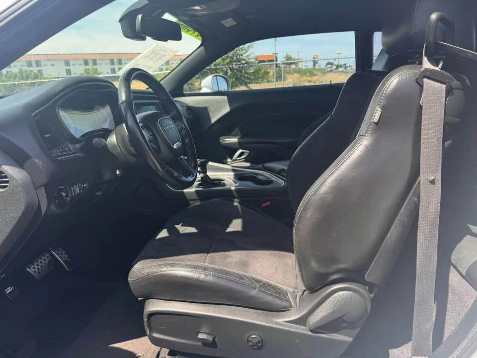 2018 Dodge Challenger 3rd Gen - Image 10 of 17