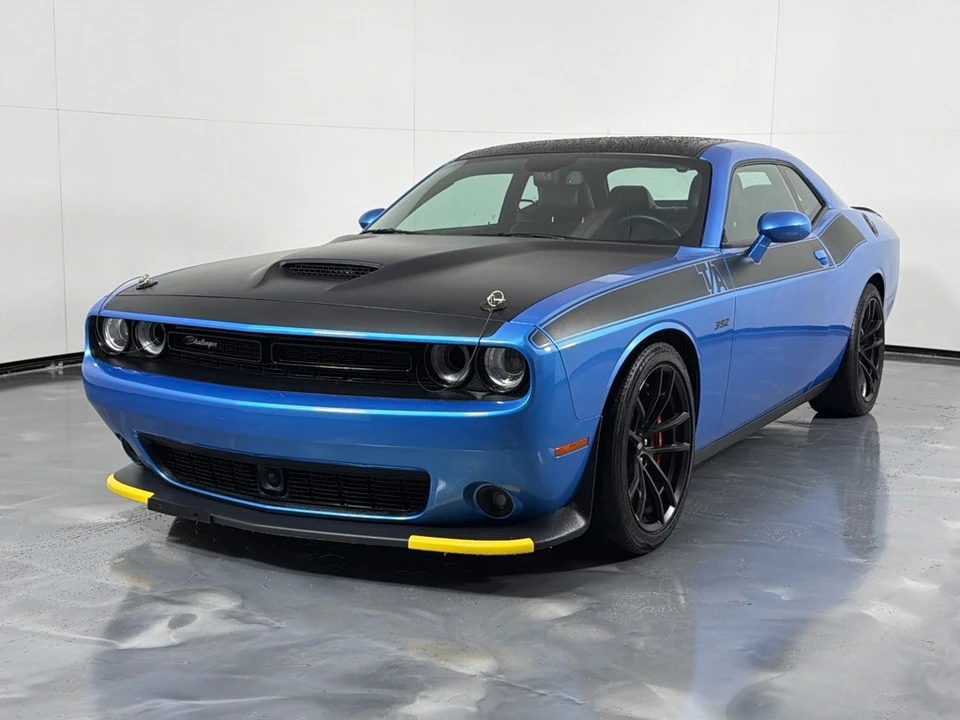 2018 Dodge Challenger SRT8 & 392 3rd Gen - Image 10 of 26