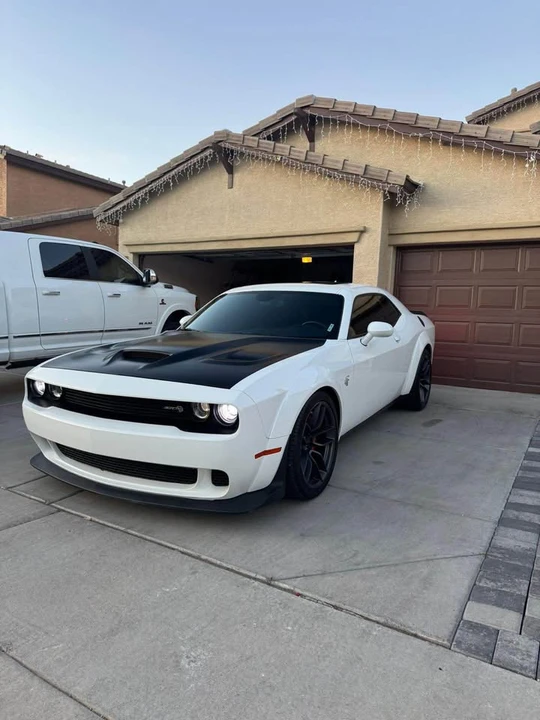 2018 Dodge Challenger SRT Hellcat 3rd Gen - Image 2 of 17