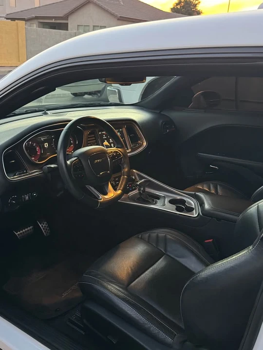 2018 Dodge Challenger SRT Hellcat 3rd Gen - Image 10 of 17