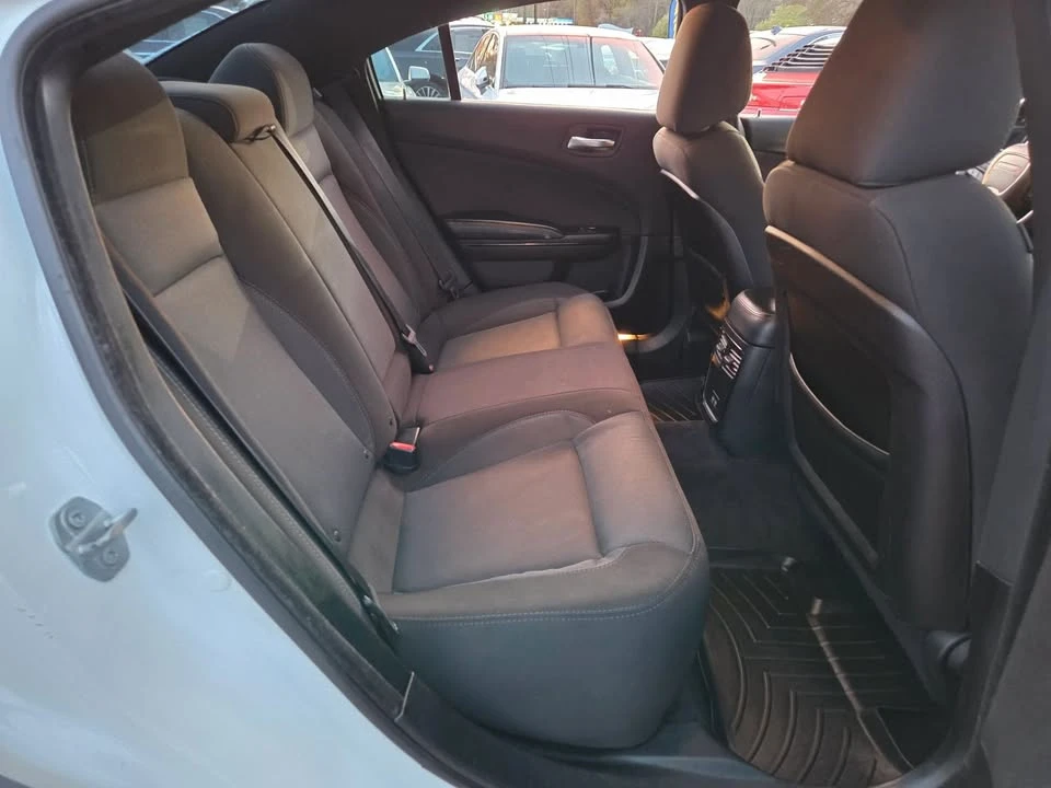2018 Dodge Charger 7th Gen - Image 15 of 20