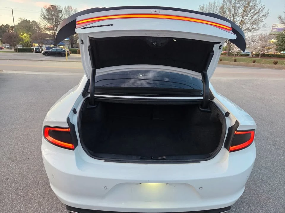 2018 Dodge Charger 7th Gen - Image 13 of 20