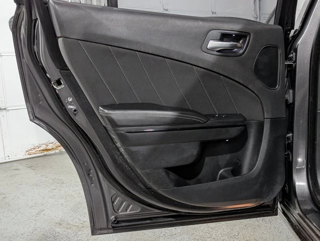 2018 Dodge Charger 7th Gen - Image 13 of 20