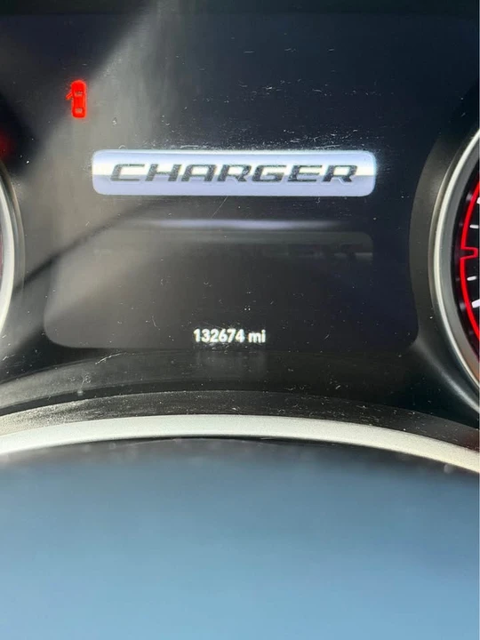 2018 Dodge Charger - Image 9 of 11