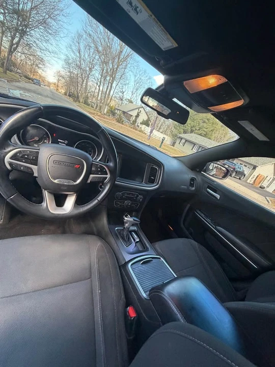 2018 Dodge Charger - Image 7 of 11