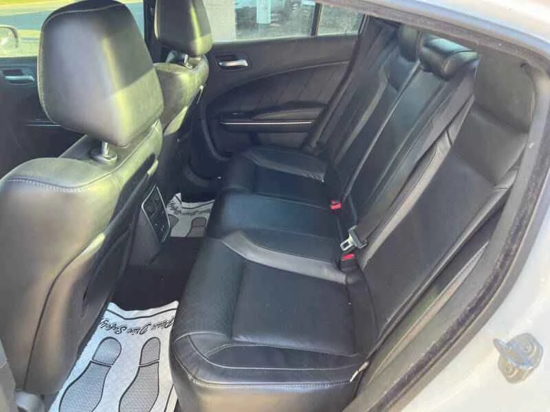 2018 Dodge Charger - Image 6 of 8