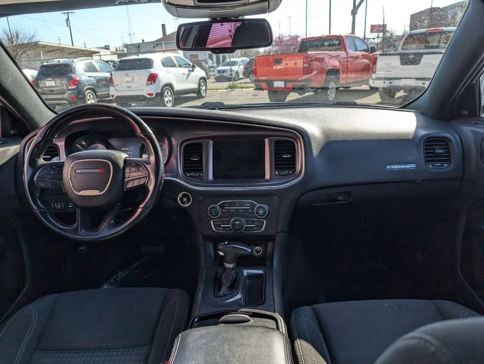 2018 Dodge Charger 7th Gen - Image 9 of 15