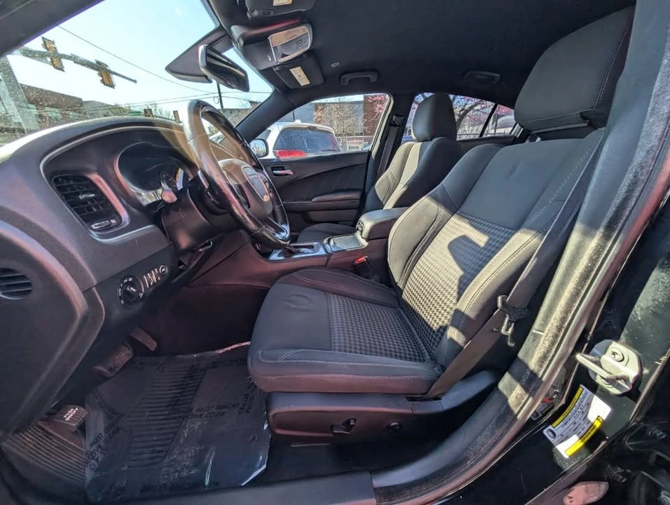 2018 Dodge Charger 7th Gen - Image 11 of 15