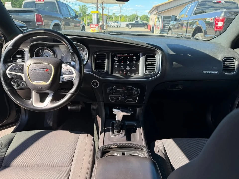 2018 Dodge Charger - Image 14 of 18