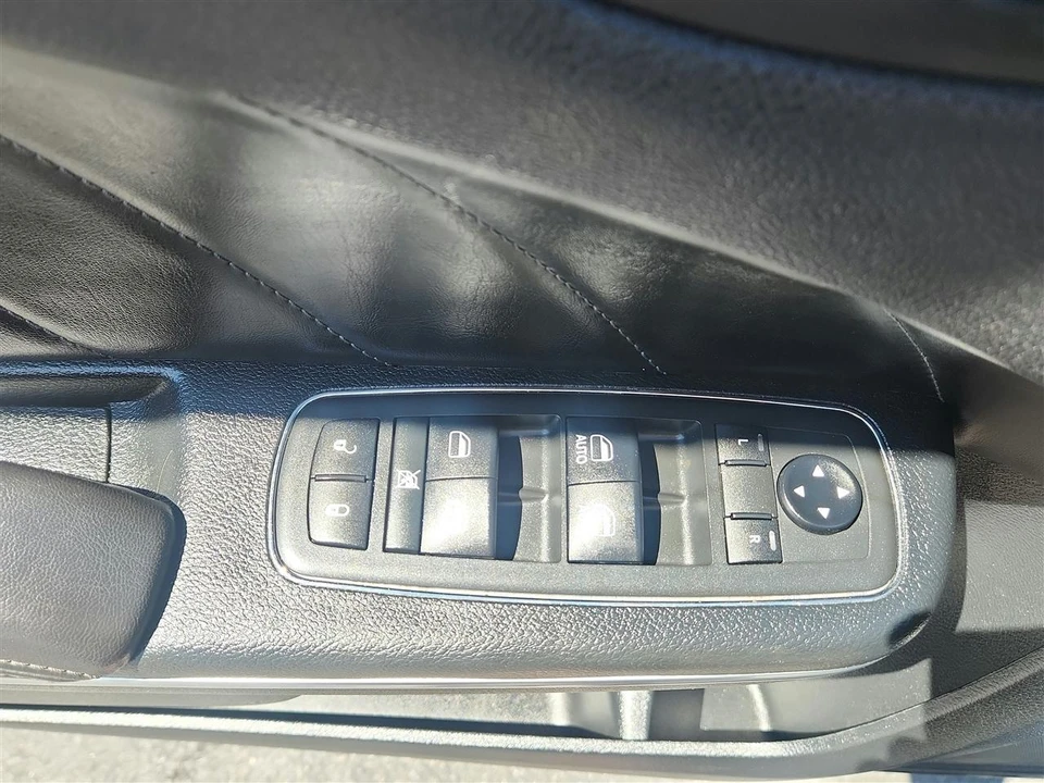 2018 Dodge Charger 7th Gen - Image 18 of 27